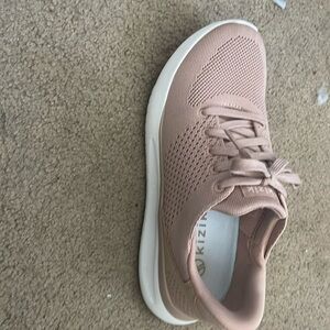 Women’s pink sneakers